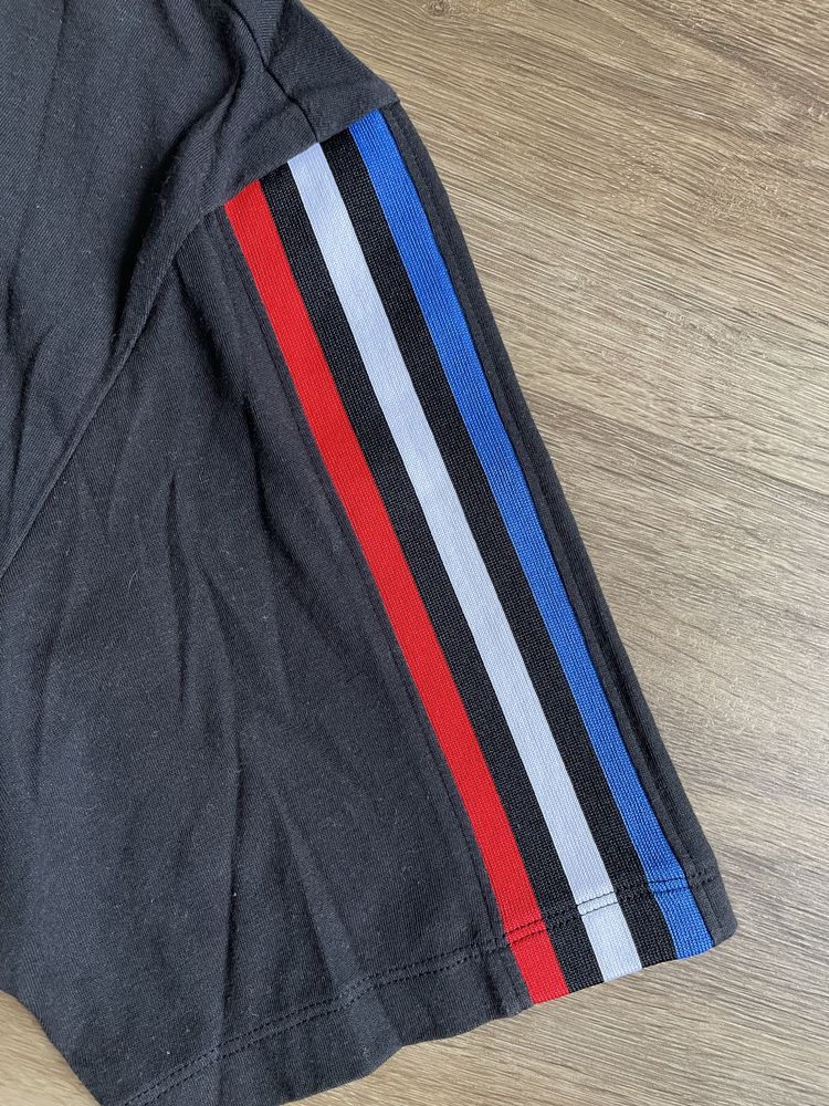 Къс топ adidas originals размер XS/S