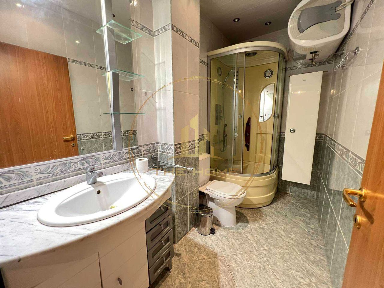 Дава се под наем Етаж от къща в Варна, м-т Траката - 135 кв.м за 650 € - Снимка #8