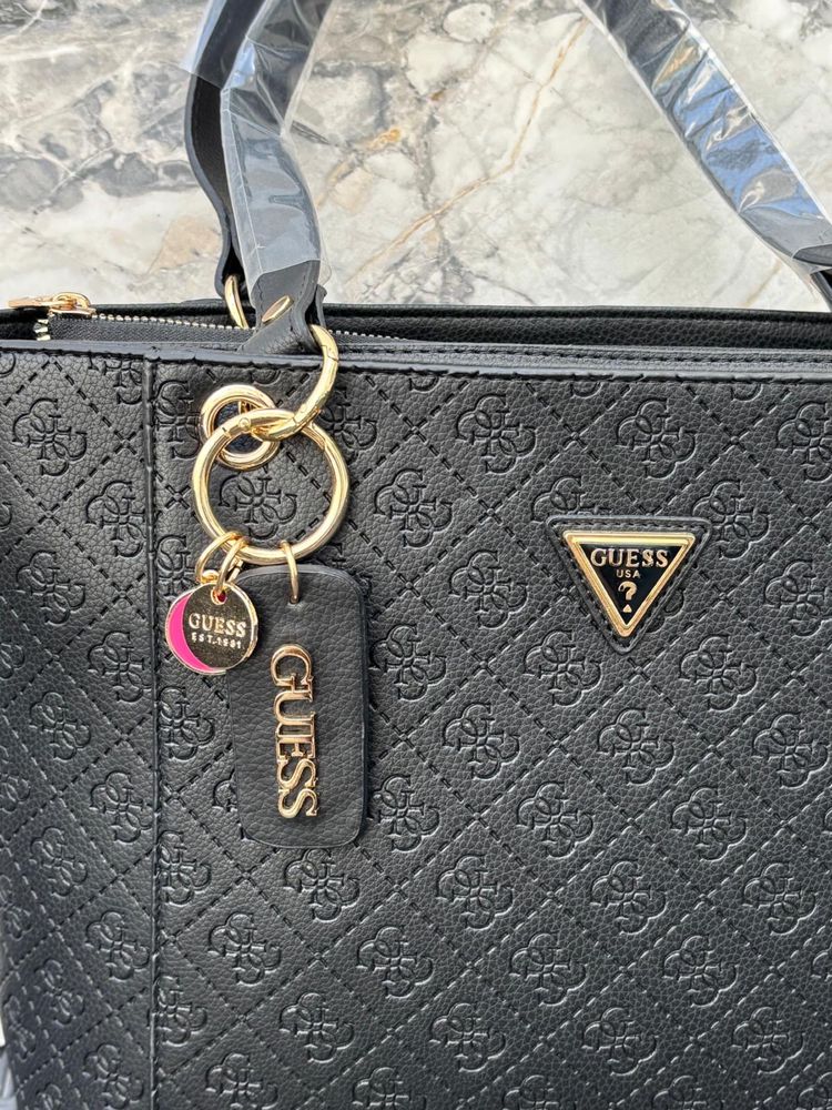 Geanta Guess noua