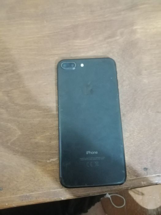 iPhone 7+ 32 SROCHNO