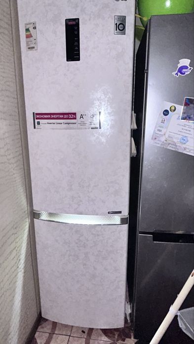 Продам холодильник LG