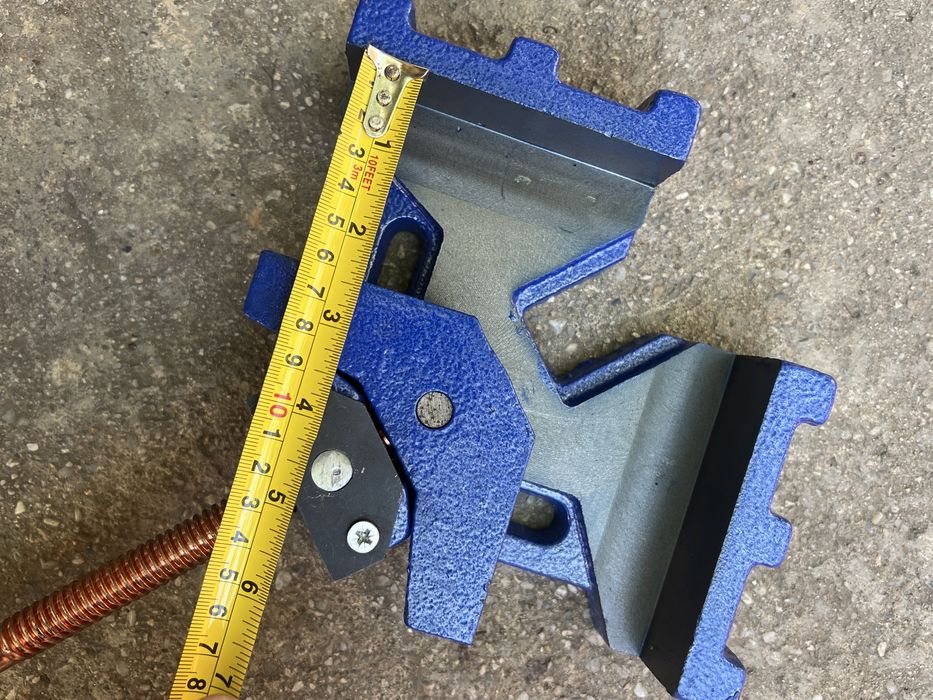 Menghina unghiulara de colt 90 grade