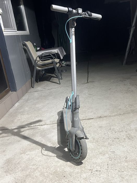 Vand trotineta electrica