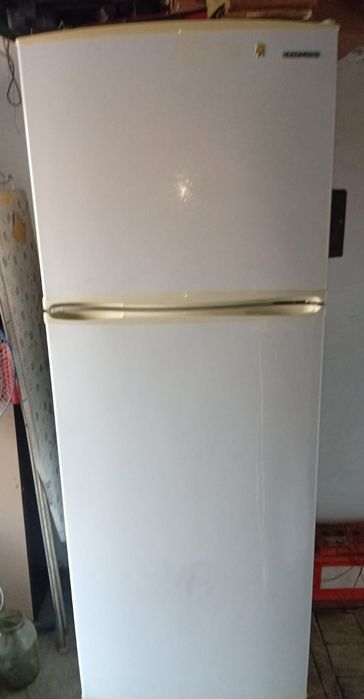 Холодильник продам