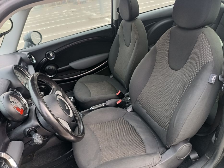 Mini Cooper One 2010