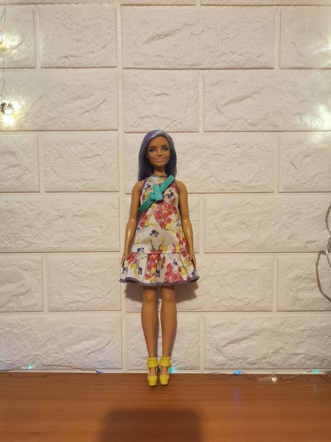 Păpușă Barbie Fashionista nr. 157, cu părul mov