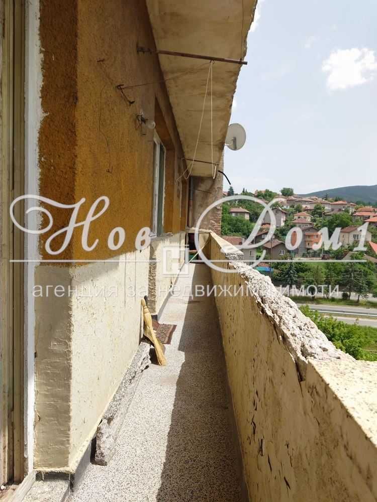 Продава се Двустаен апартамент в Перник, Селото - 65 кв.м за 1047 €/кв.м - Снимка #11