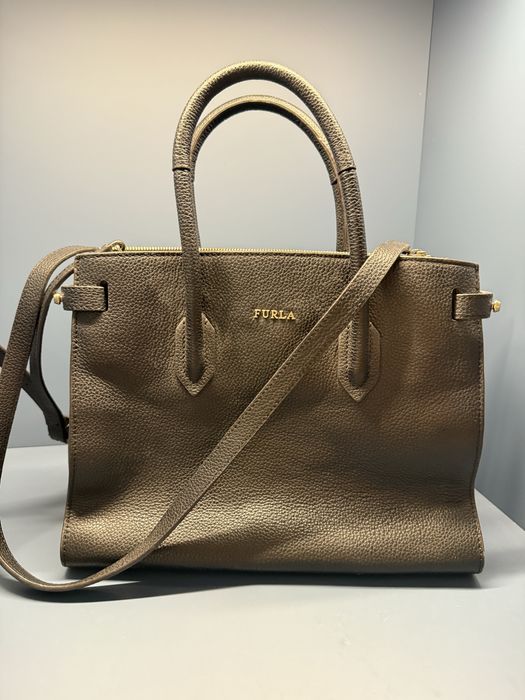 Чанта Furla черна естествена кожа