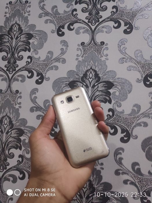 Samsung galaxy j2