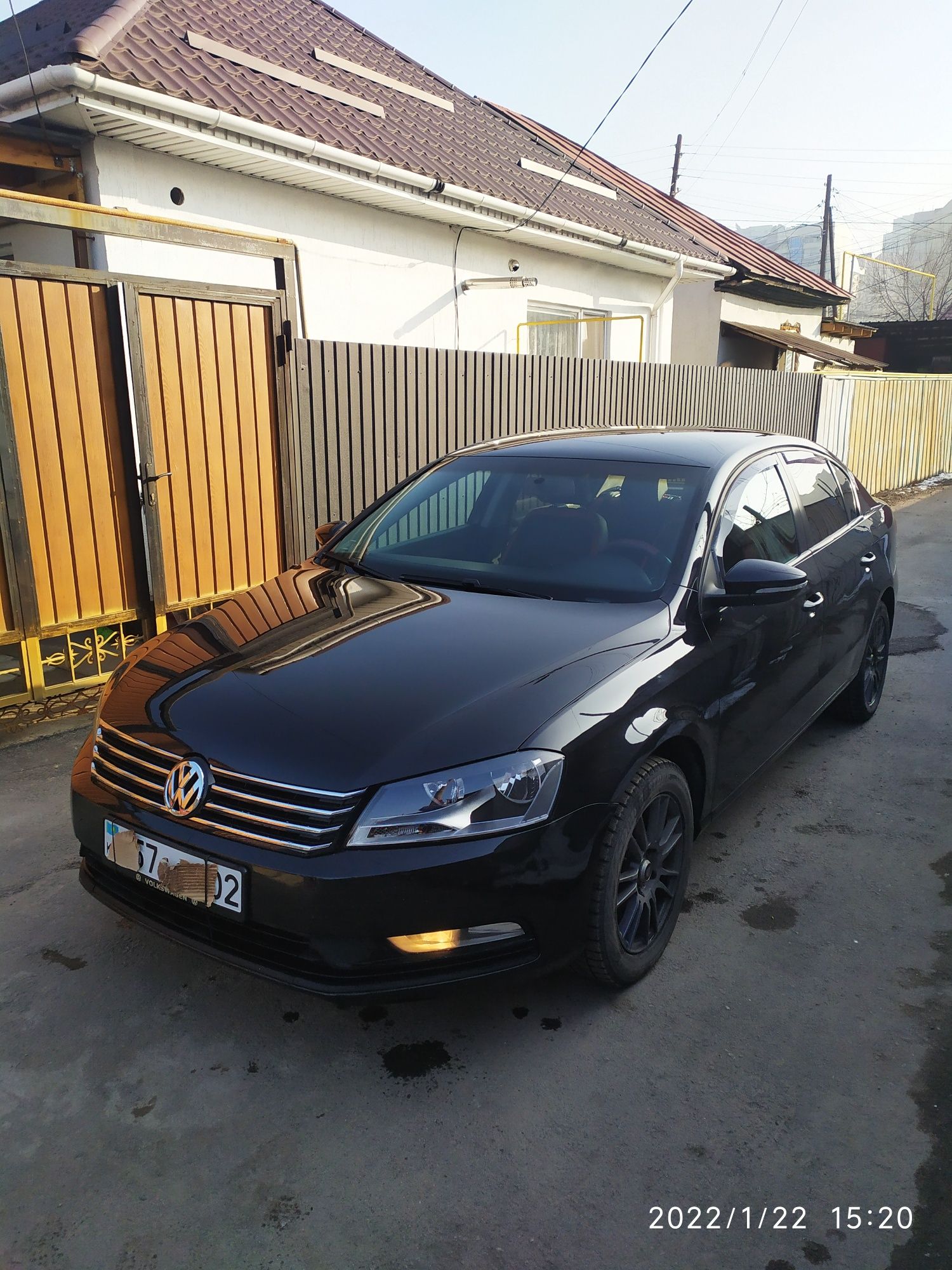 Продам автомобиль Volkswagen Passat 2012 года в отличном состоянии