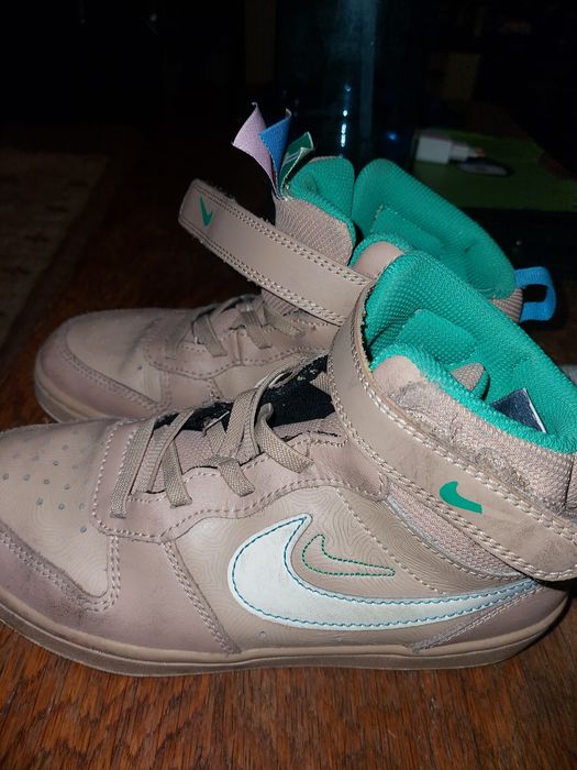 Adidasi Nike copii