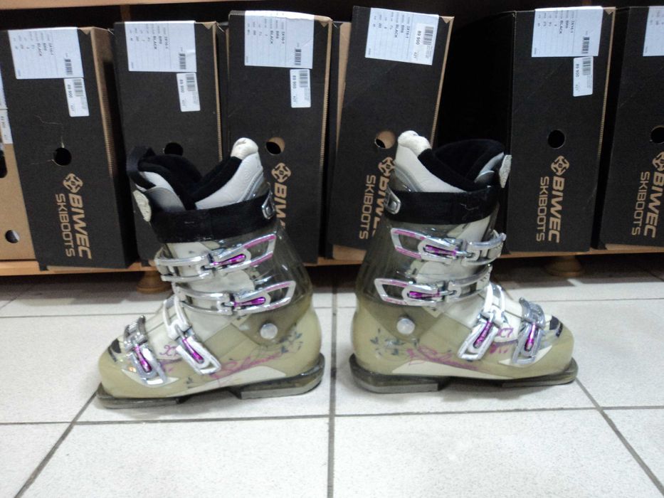 Не новые дамские г/л ботинки SALOMON м-ль X7 divine, р-р 24.0(38,0)