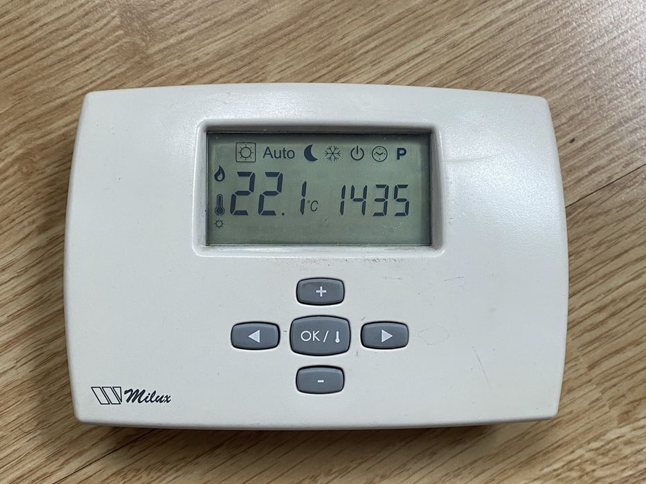 Termostat de camera electronic digital programabil