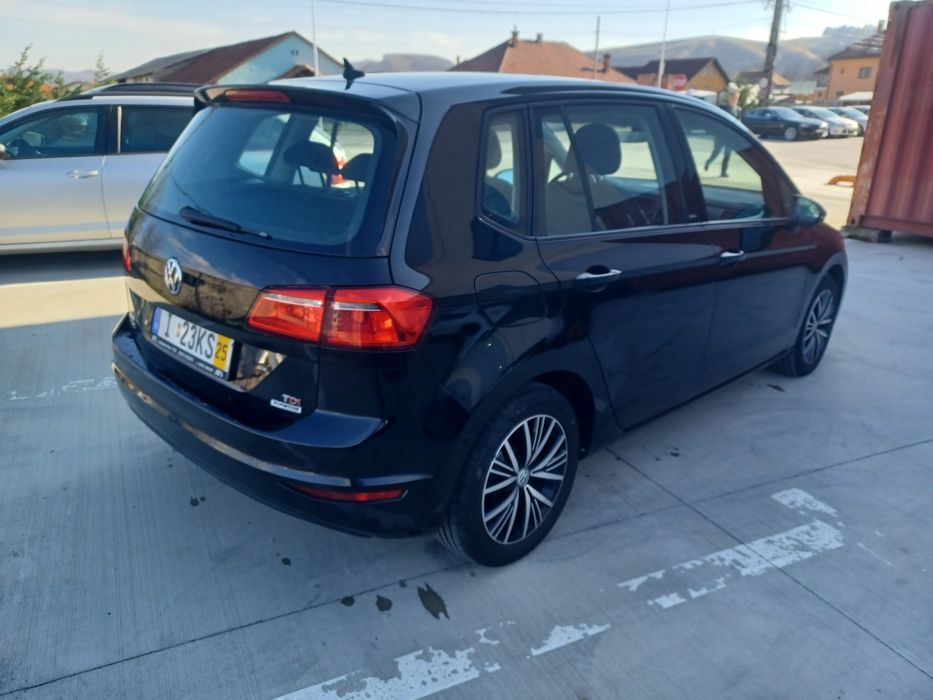 VW Golf  Vll 1,6 TDI Sportsvan  2017  110 CP