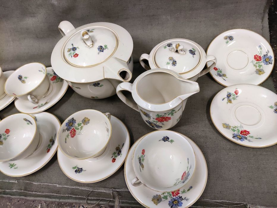 Продавам немски порцеланов сервиз. Hutschenreuther Hohenberg 1814 1939