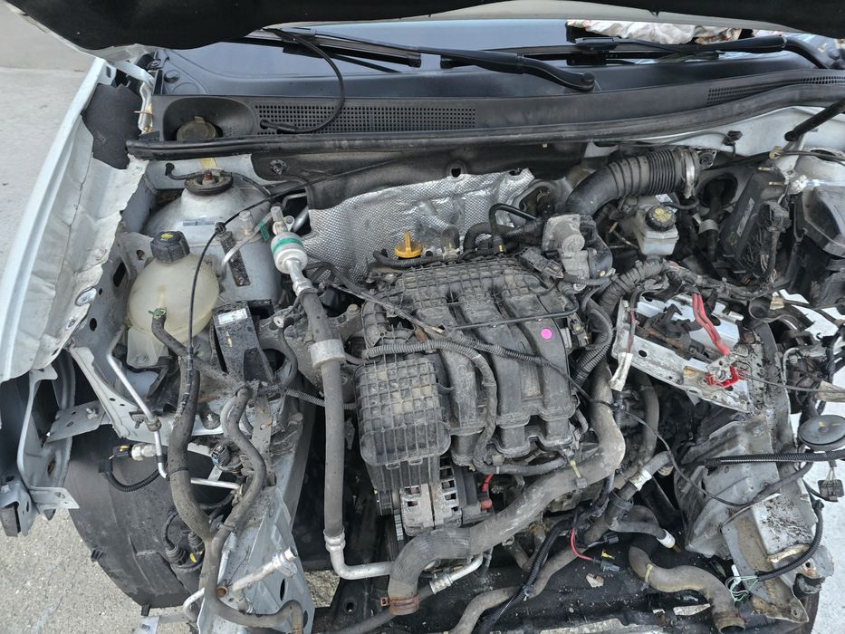 Dezmembrari Piese dacia Sandero 2018 alb 1.0 benzina