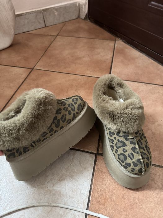 Ghete tip UGG noi 36