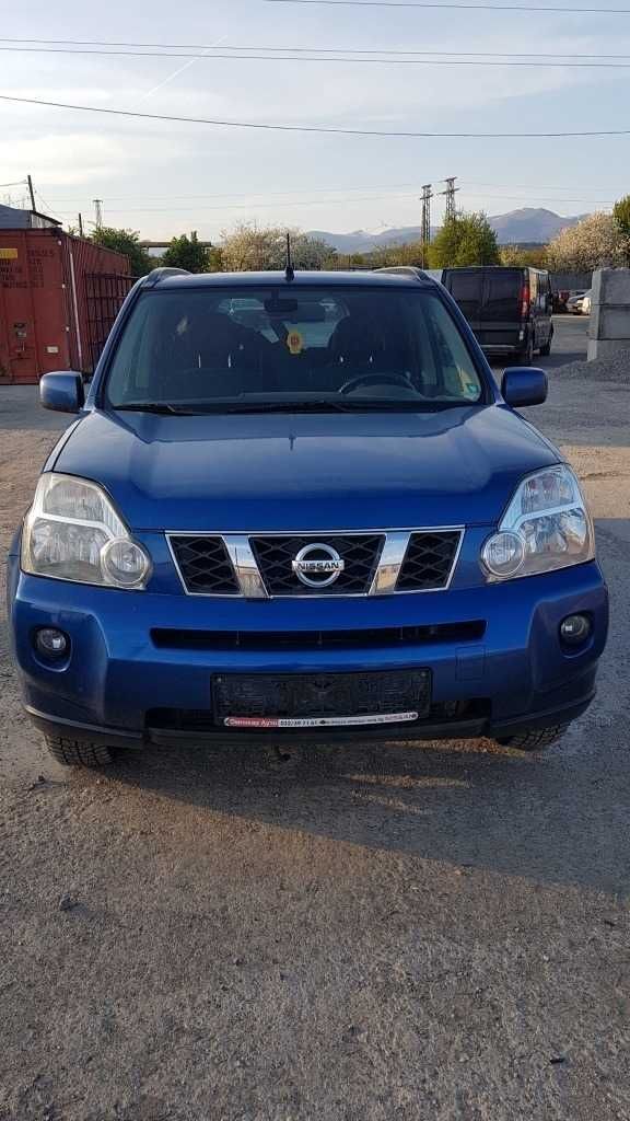 Nissan X-trail 2.0 DCI Т31 /Панорама/JVC Media/ На части