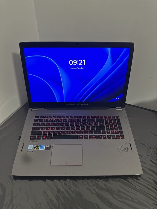 ASUS ROG Strix GL702VM-BA135T Gaming Laptop