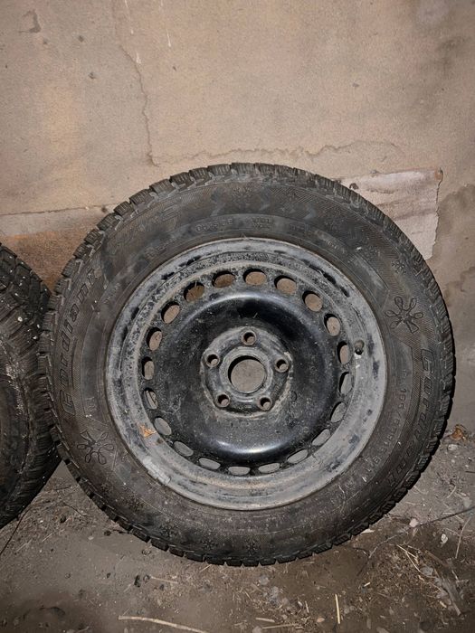 Зимняя покрышка