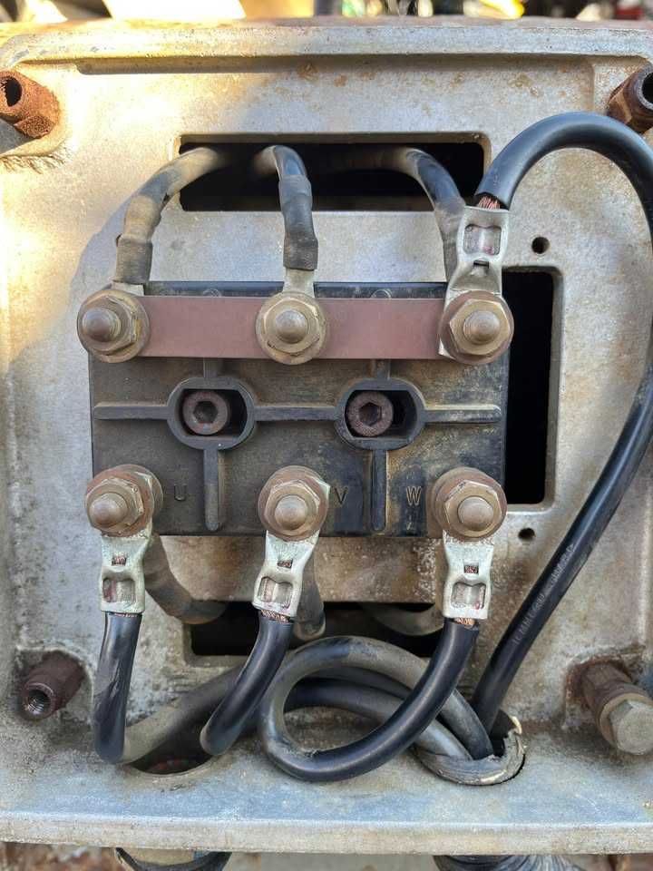 Corp generator 380 V