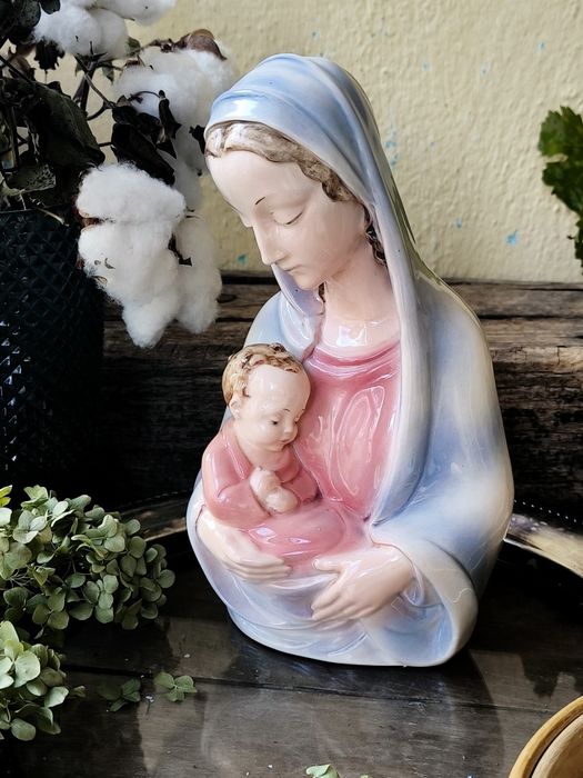 Порцеланова фигура Hertwig & Co