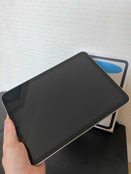 Ipad A16 в гаранция + аксесоари