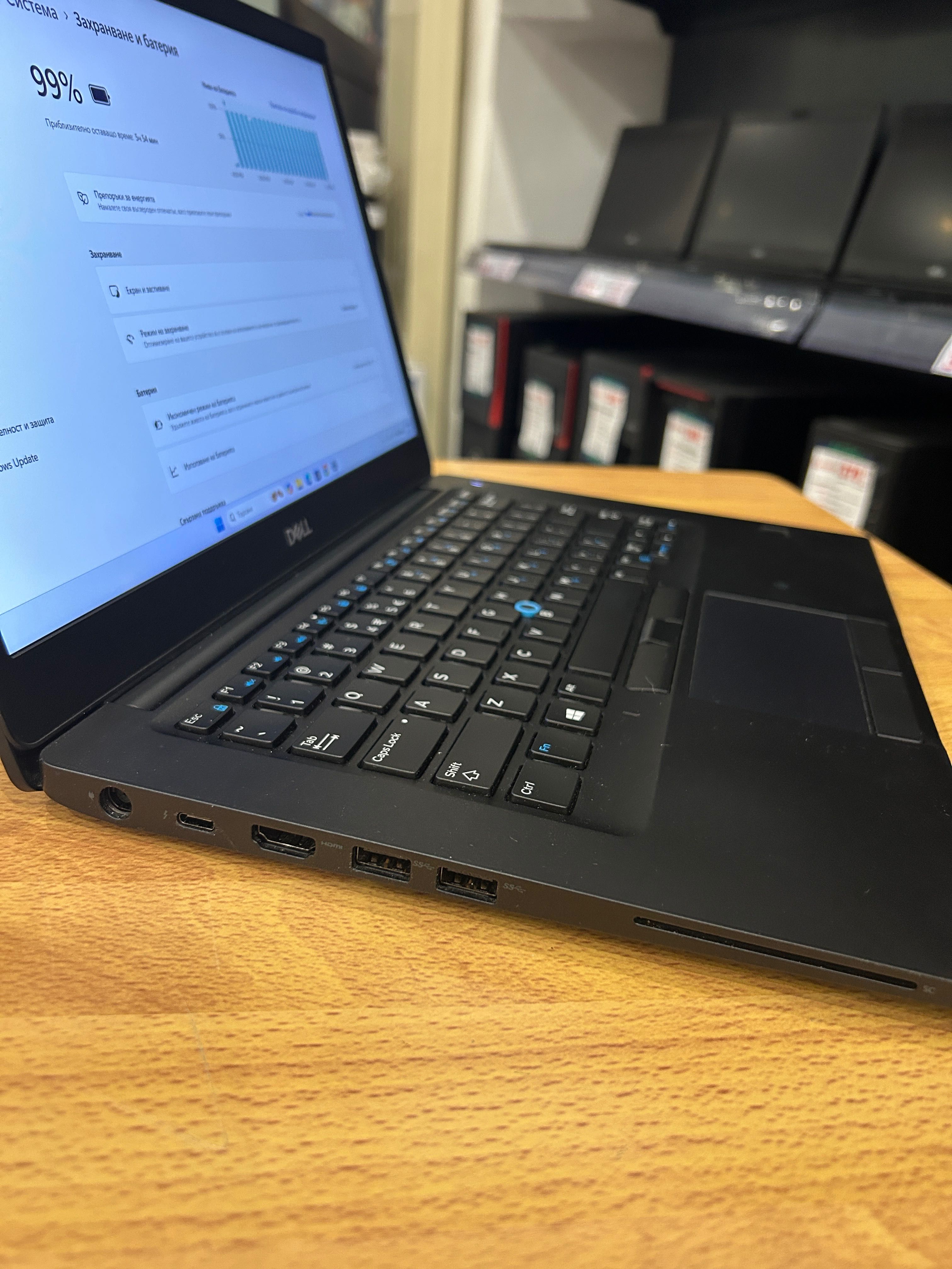 Kато нов! Лаптоп Dell i7/16GB RAM/512GB с 3 месеца гаранция!