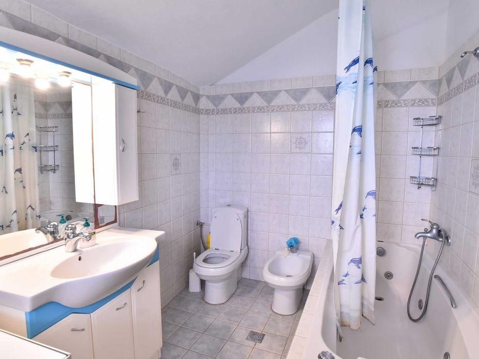 ПРОДАВА се самостоятелна къща 289 кв.м в Хераклица, Кавала (код 8076)