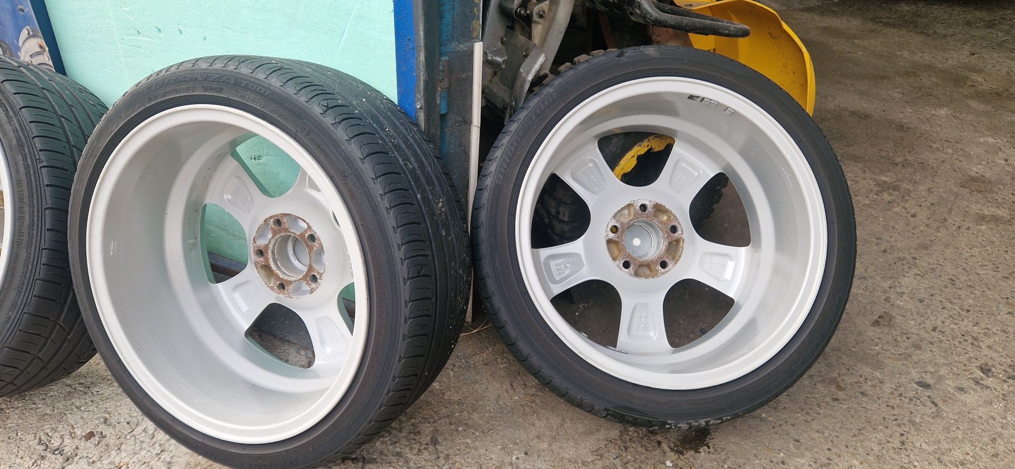 Джанти с гуми 18 5х114.3