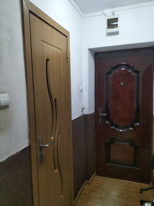 Vand apartament 2 camere