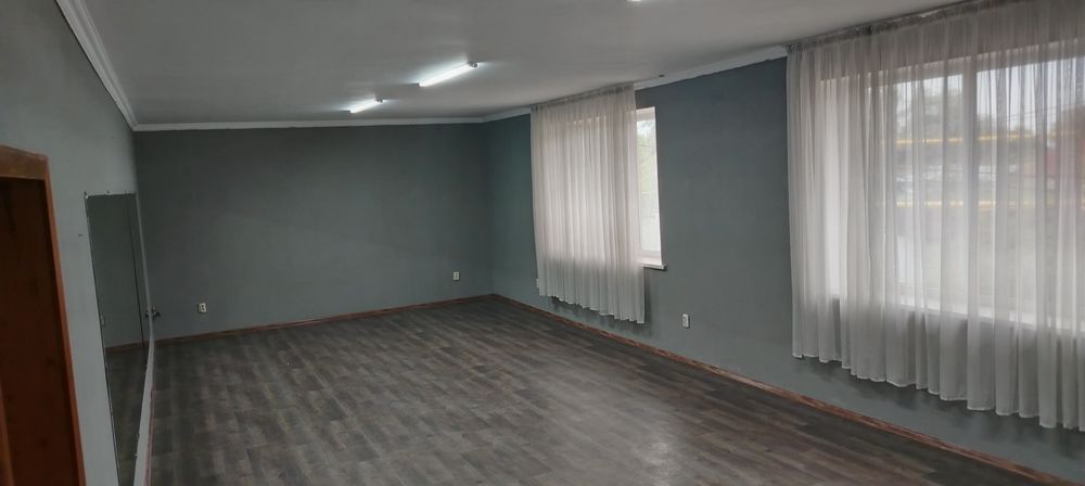 Сдам в аренду 60 кв. м. помещение