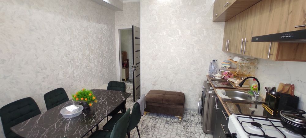 Ташкент область город Нурафшон  2 комнатная квартира