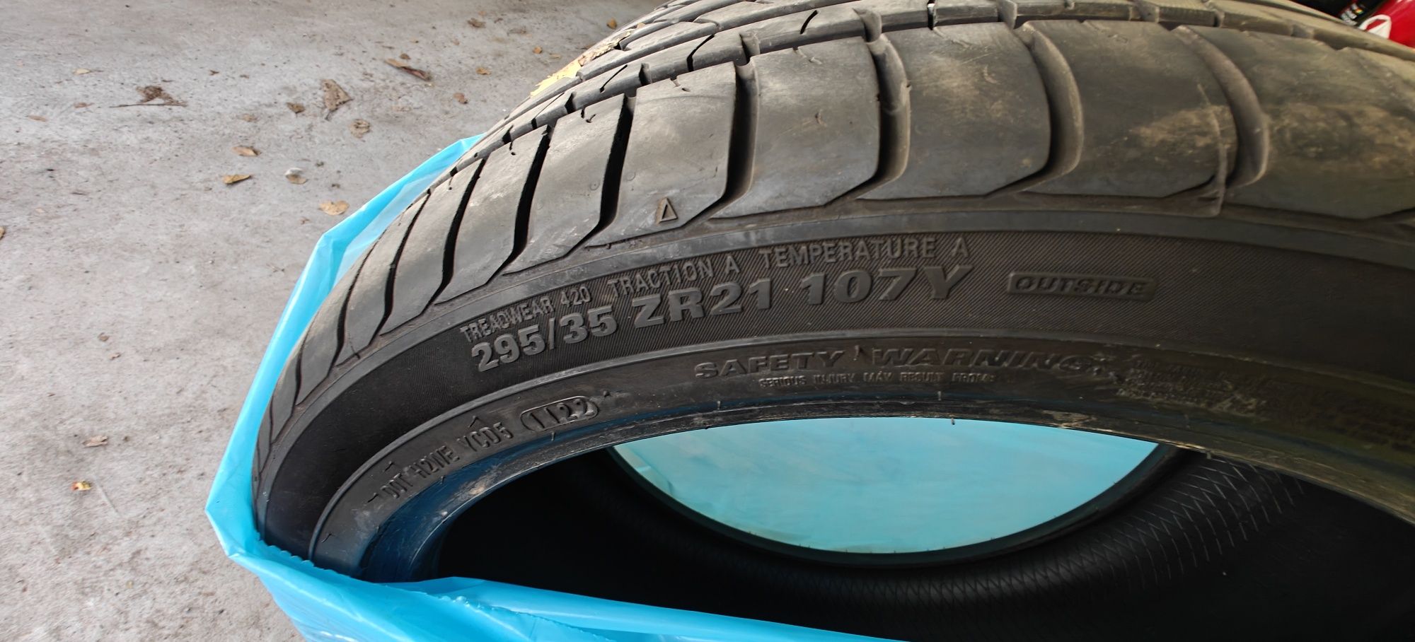 KUMHO CRUGEN HP91 295/35/21