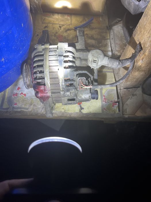 Генератор мазда премаси продам рабочий