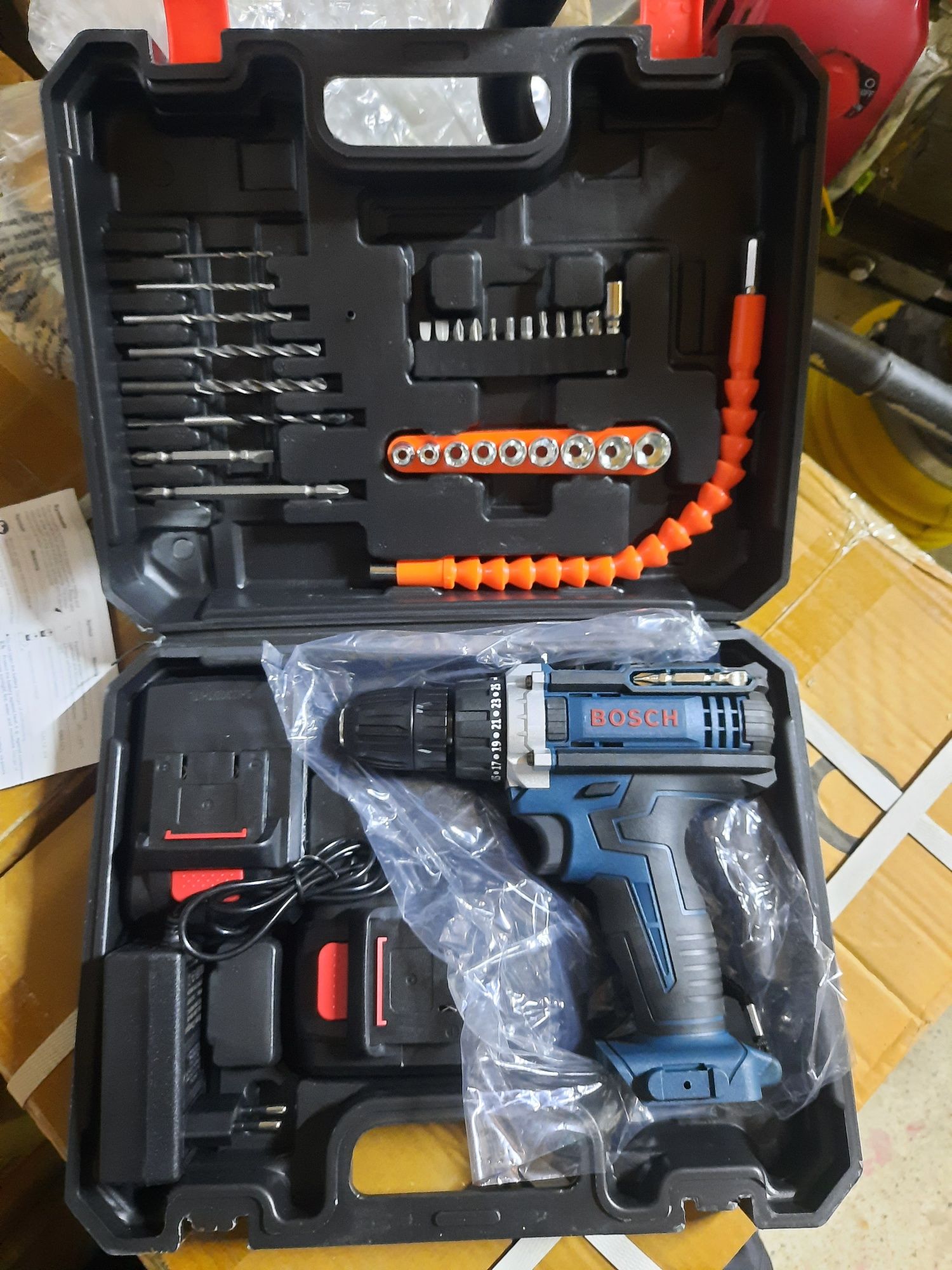 Шуруповерты bosh,crown,ebimax, makita, ivt.