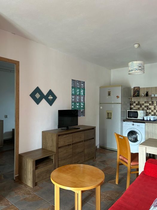 Inchiriez apartament cu doua camere