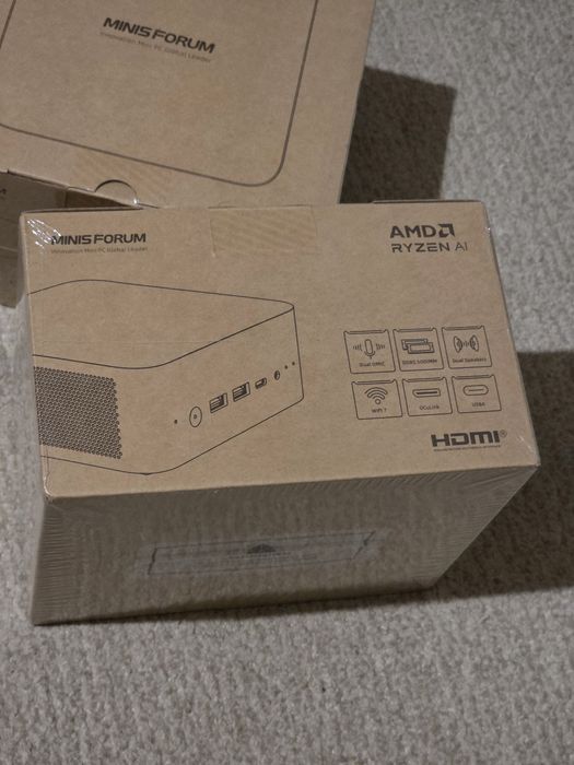 MINISFORUM AI X1-255 Mini PC Ryzen 7 255  up to 4,9 GHz,Radeon780