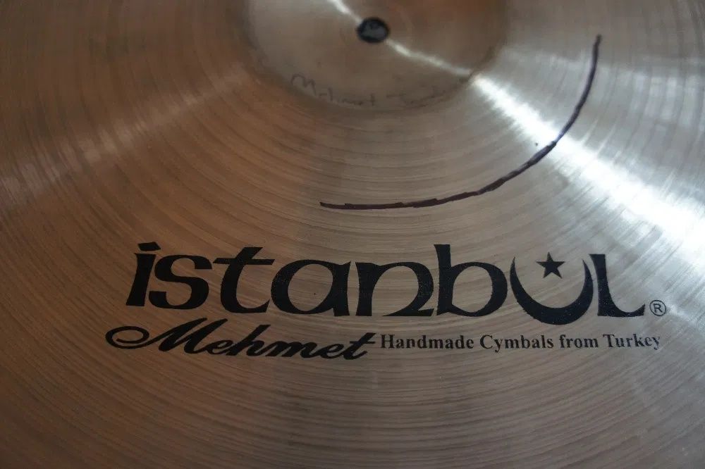O pereche de cinele hi-hat (fuscinele), Istanbul Mehmet 15"