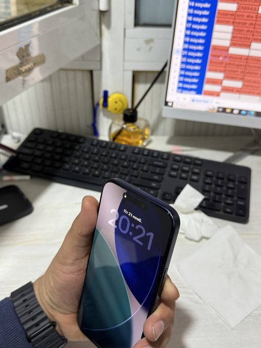 Iphone 17 pro max 256 tali sotiladi