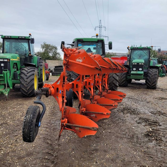 Plug Kuhn MultiMaster 113, an 2013, cu 4+1= 5 brazde reversibile
