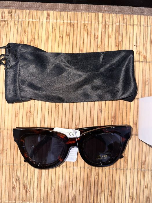 Ochelari de soare dama AVON noi
