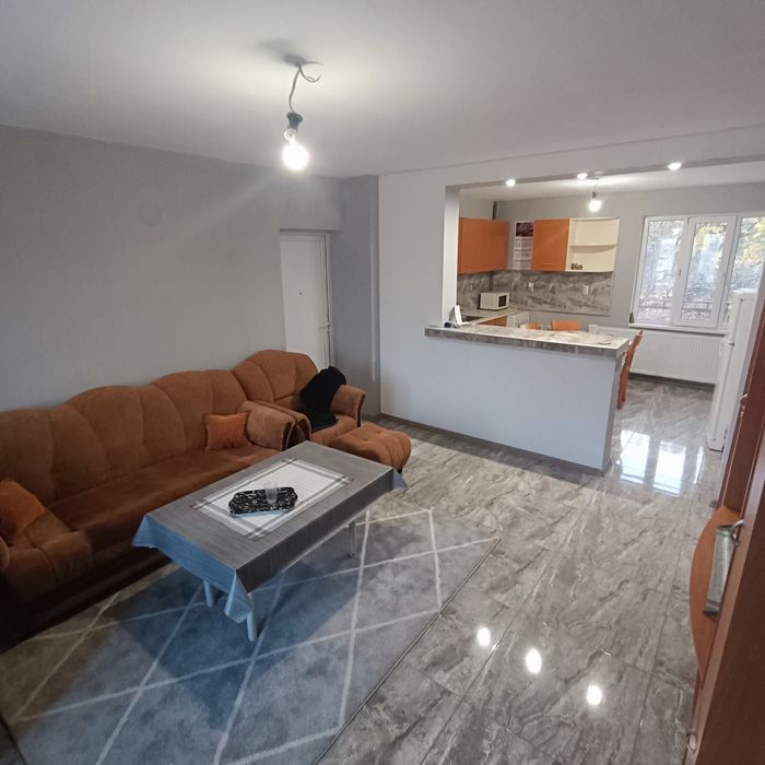 Наем на  етаж на къща