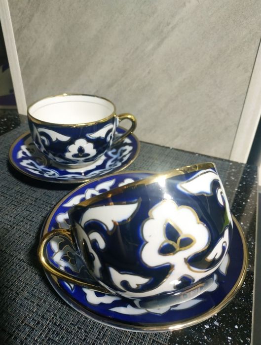 Чайные и кофейные чашки с блюдцами. См. все фото