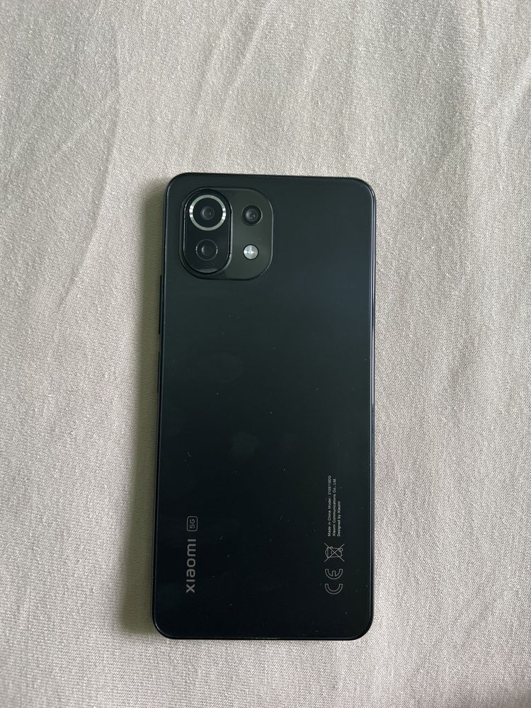 продавам XIAOMI 11 lite 5G