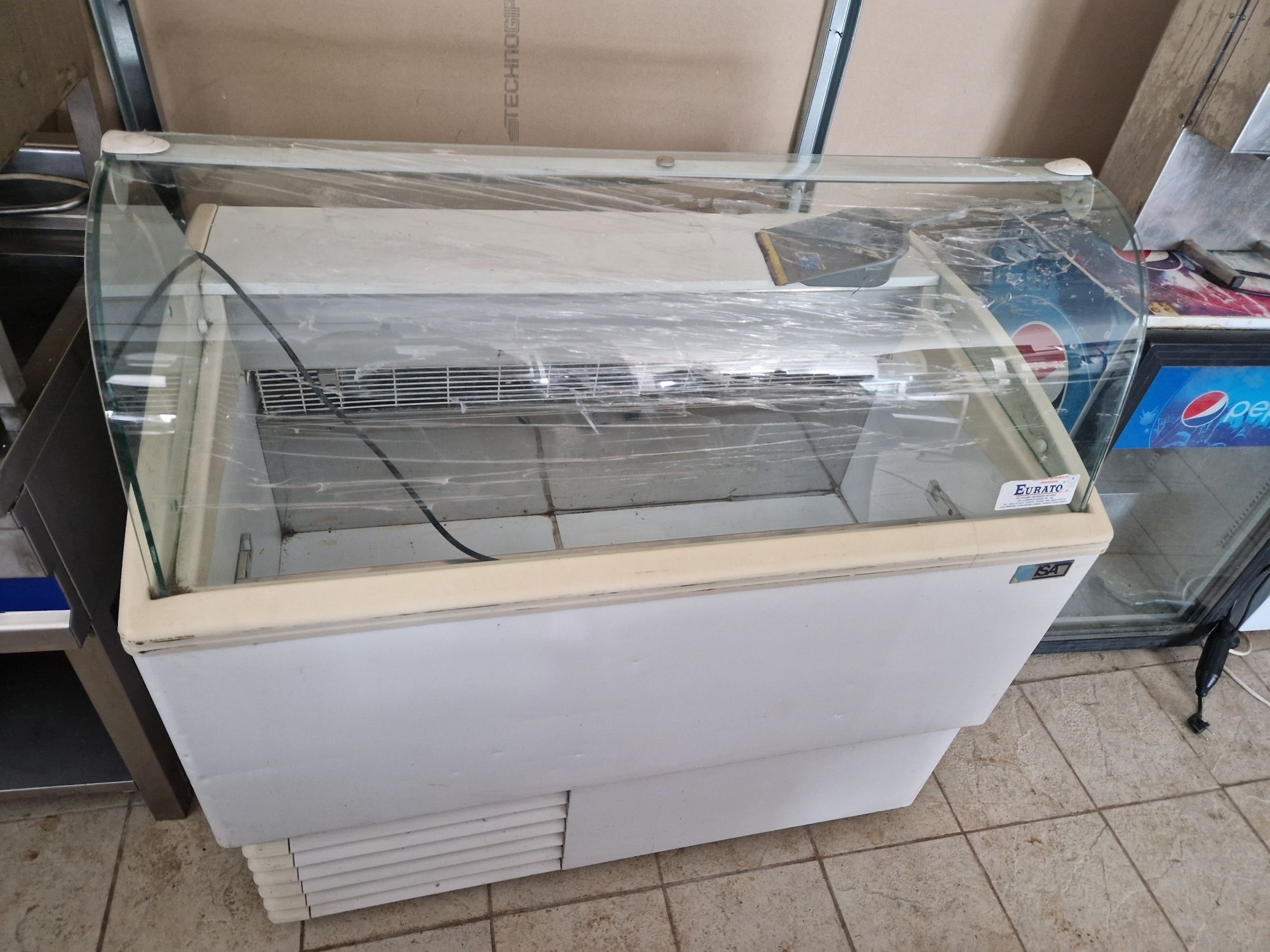 Masa calda sau frigorifica, Vitrina frigorifica,  dulap frigorific, ho
