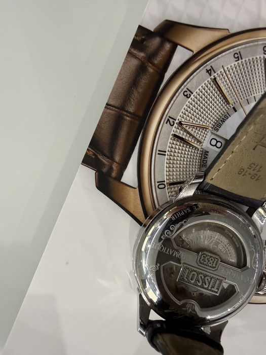 Продявям оргинален мъжки часовник TISSOT