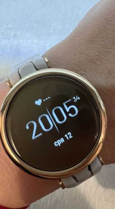 Часовник GARMIN LILY Rose Gold в Гаранция