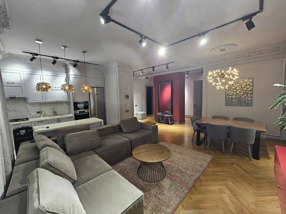 Яккасарой Парисен 3 комнт ш Авторский дизайн/ новая