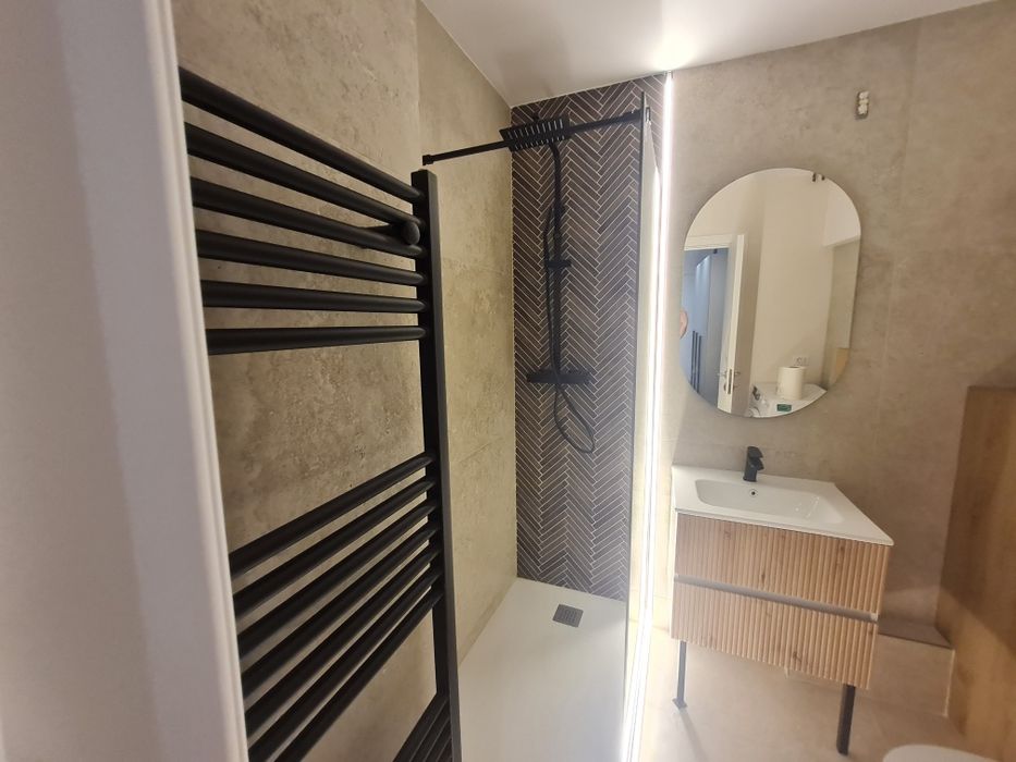 Inchiriez studio de lux Arena Mall